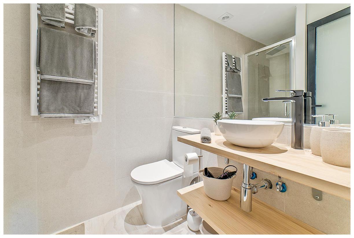 Apartamentos Madrid Rio מראה חיצוני תמונה